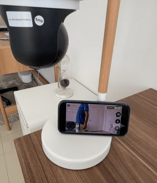 360 Lightbulb Camera by HomeGuard
